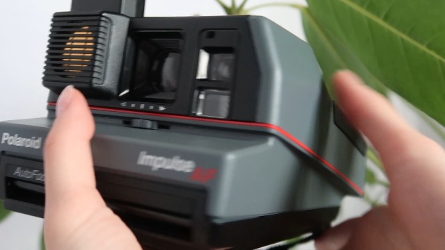 Amazon.com : Polaroid 600 Impulse Grey Instant Camera : Instant