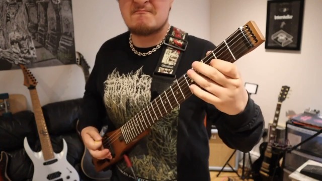 Amazon | Anygigポータブルトラベルエレキギター 82CM 1.6KG ピンク