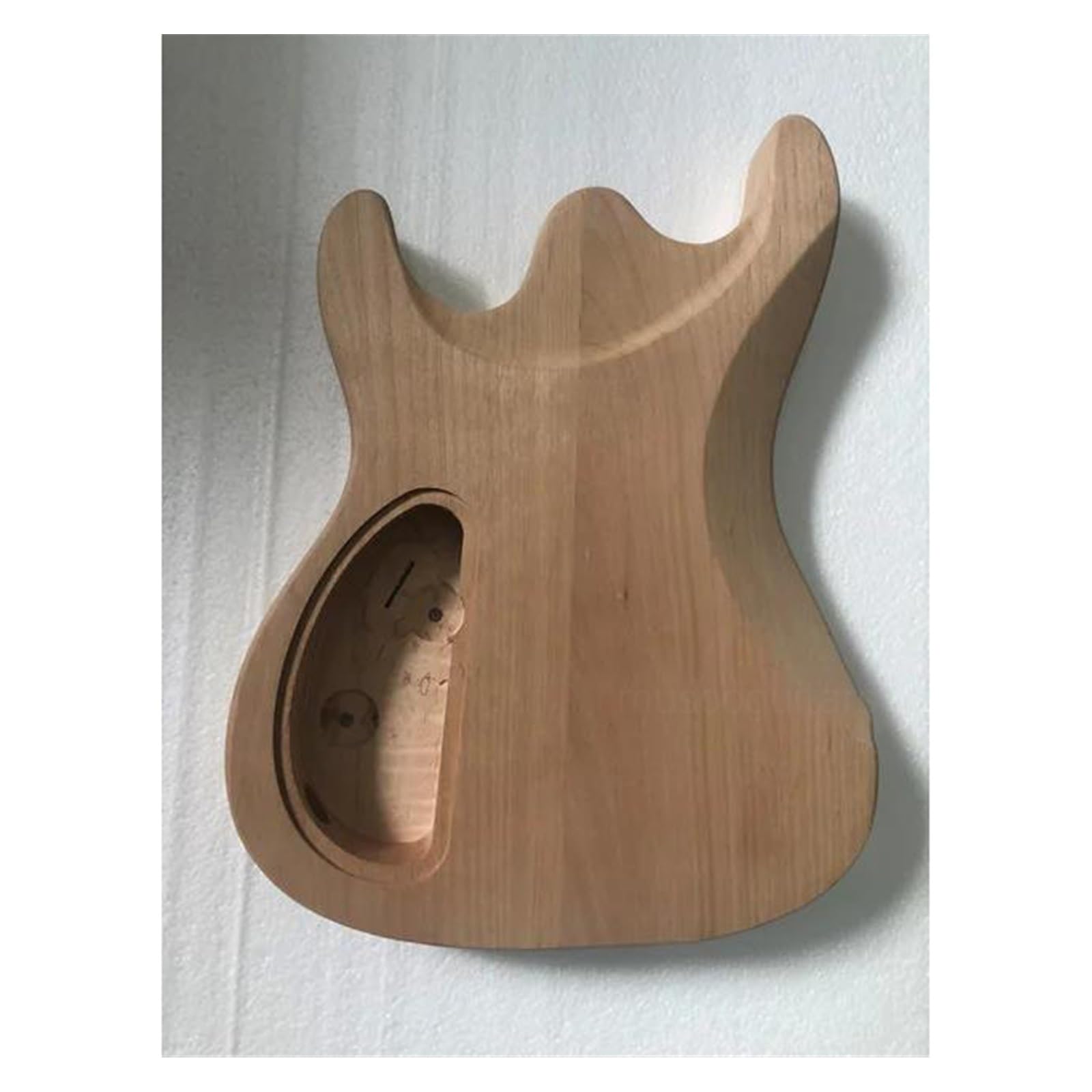 Amazon | 未仕上げのエレキギターボディ、カーブトップボディ