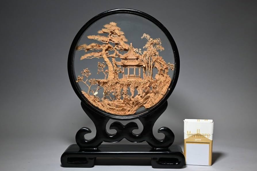 Amazon.co.jp: 中国美術コルク細工細密彫刻楼閣山水松鶴置物ガラス