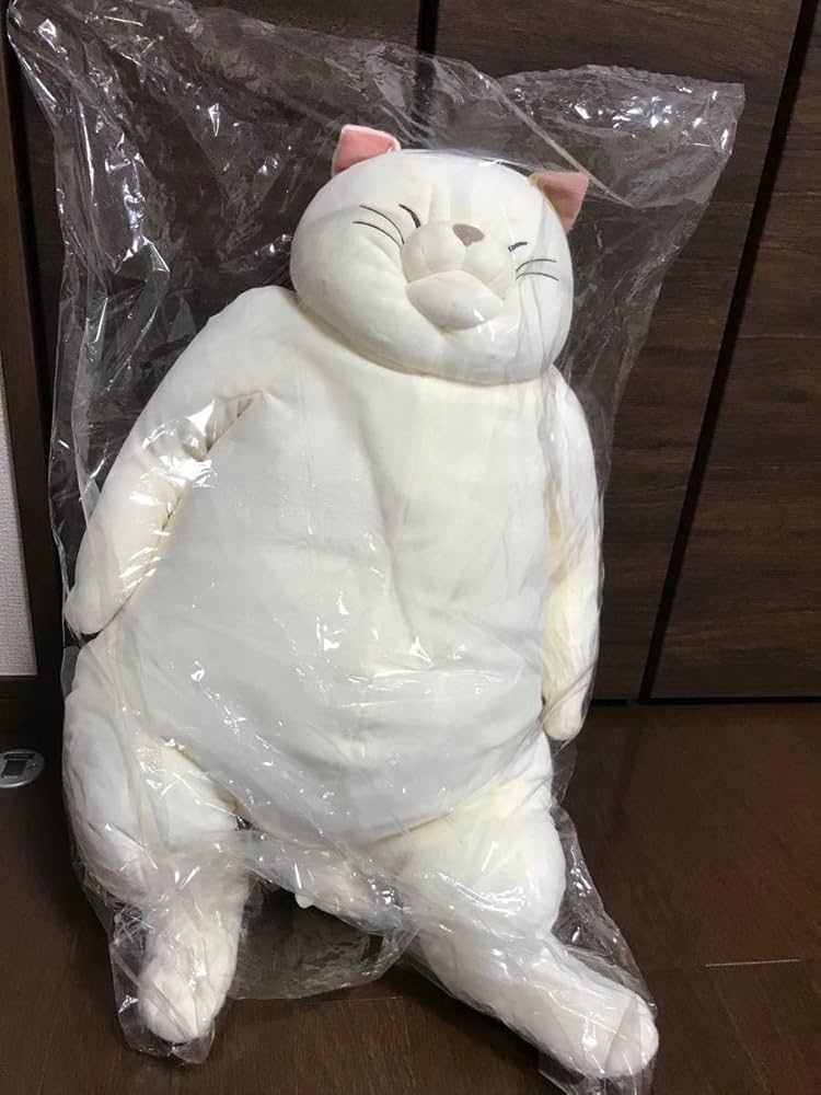 Amazon.co.jp: ジブリパーク限定 ムタさん ぬいぐるみ 猫の恩返し