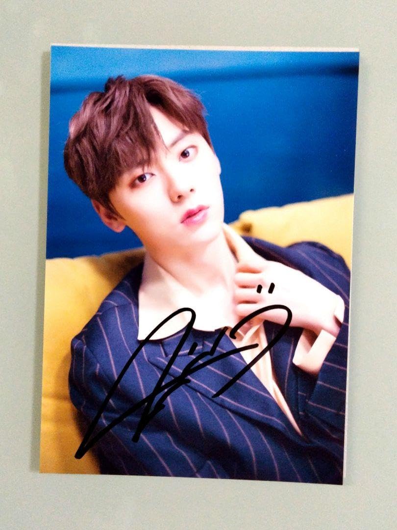 Amazon.co.jp: ファンミニョン直筆サイン入り2Lサイズ写真…Hwang MIn