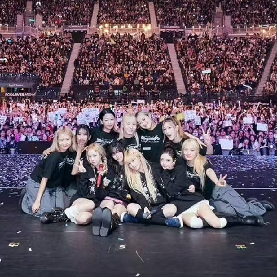 Amazon.co.jp: AESPA グッズ パーカー 2024ツアー SYNK Hyper Parallel