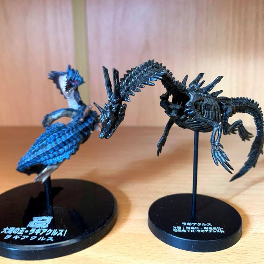 Amazon.co.jp: モンハン ラギアクルス 化石骨格 標本フィギュア& 超