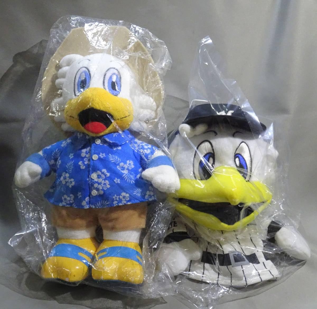 Amazon.co.jp: 千葉ロッテマリーンズ マーくん ぬいぐるみ ＆ パペット