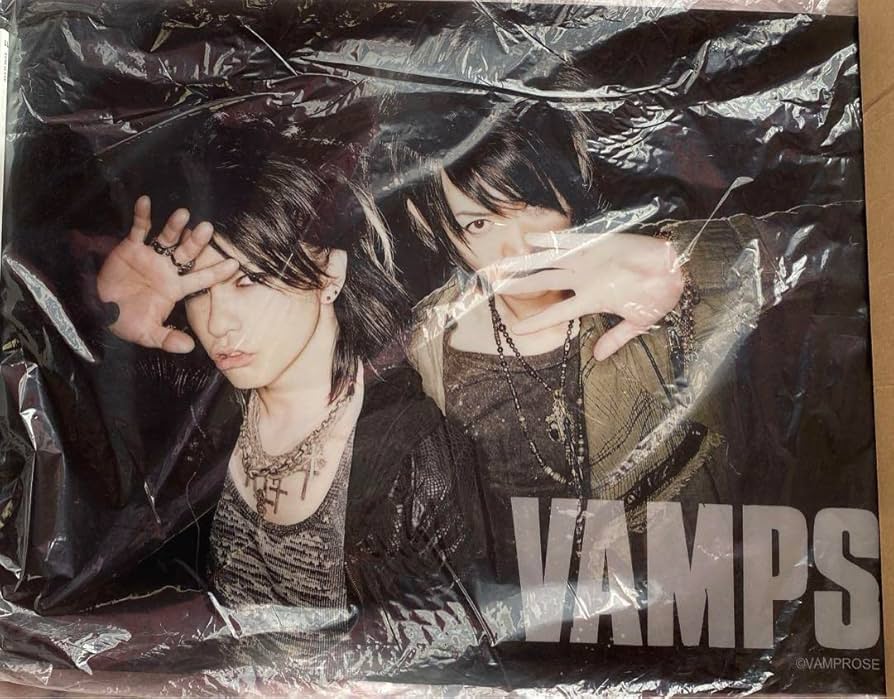 Amazon.co.jp: VAMPS クリアポスター グッズ HYDE K.A.Z : おもちゃ
