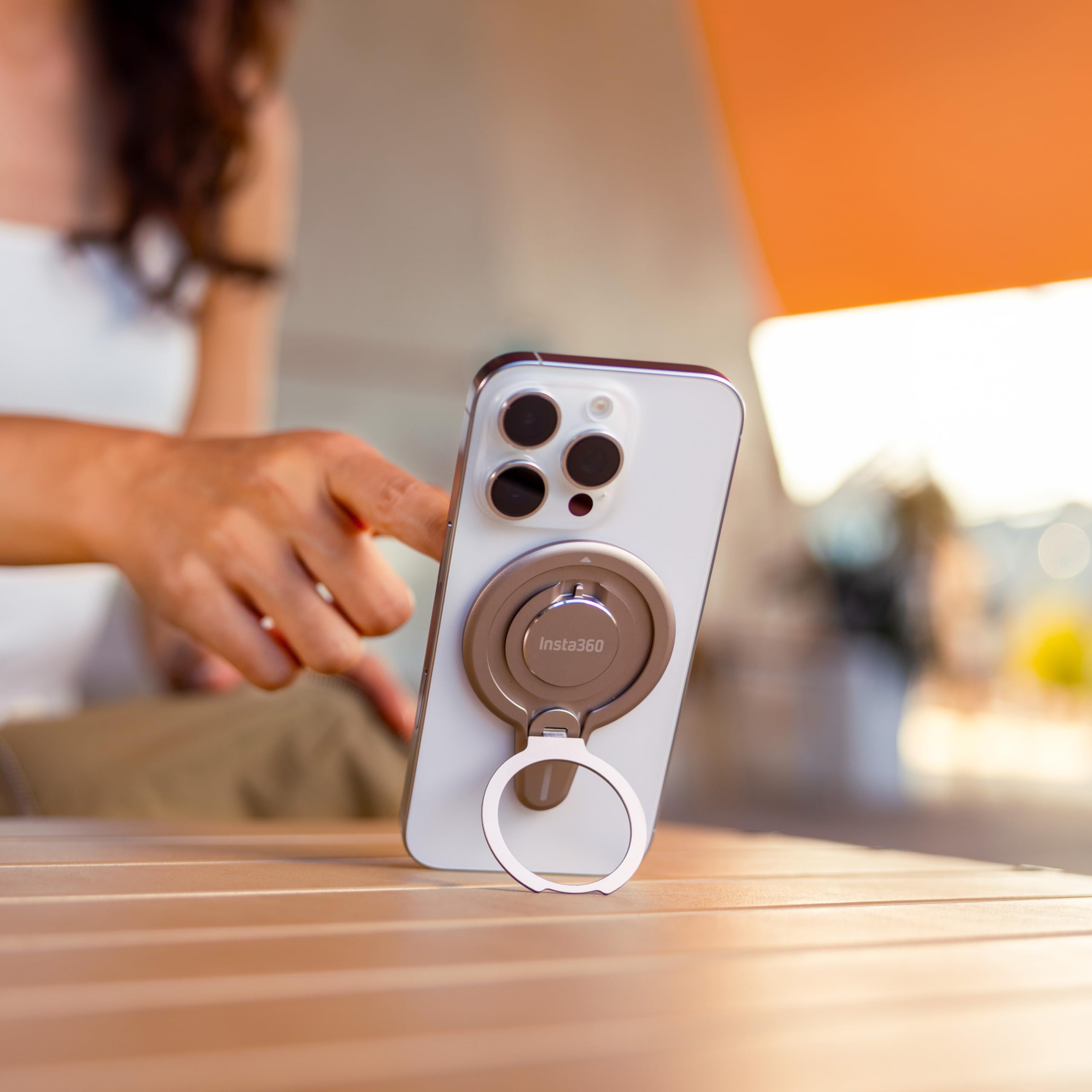 Amazon.com: Insta360 Flow 2 Pro/Flow 2 Magnetic Phone Mount : Cell