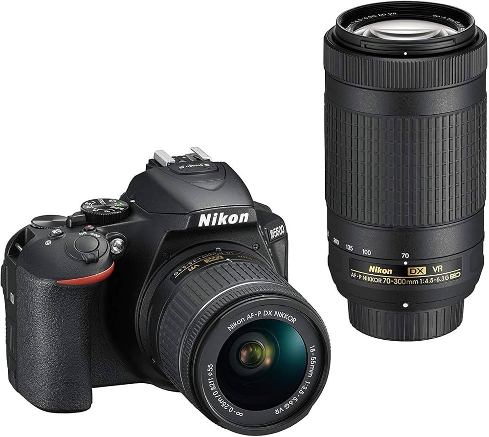 Amazon | Nikon デジタル一眼レフカメラ D5600 ダブルズームキット