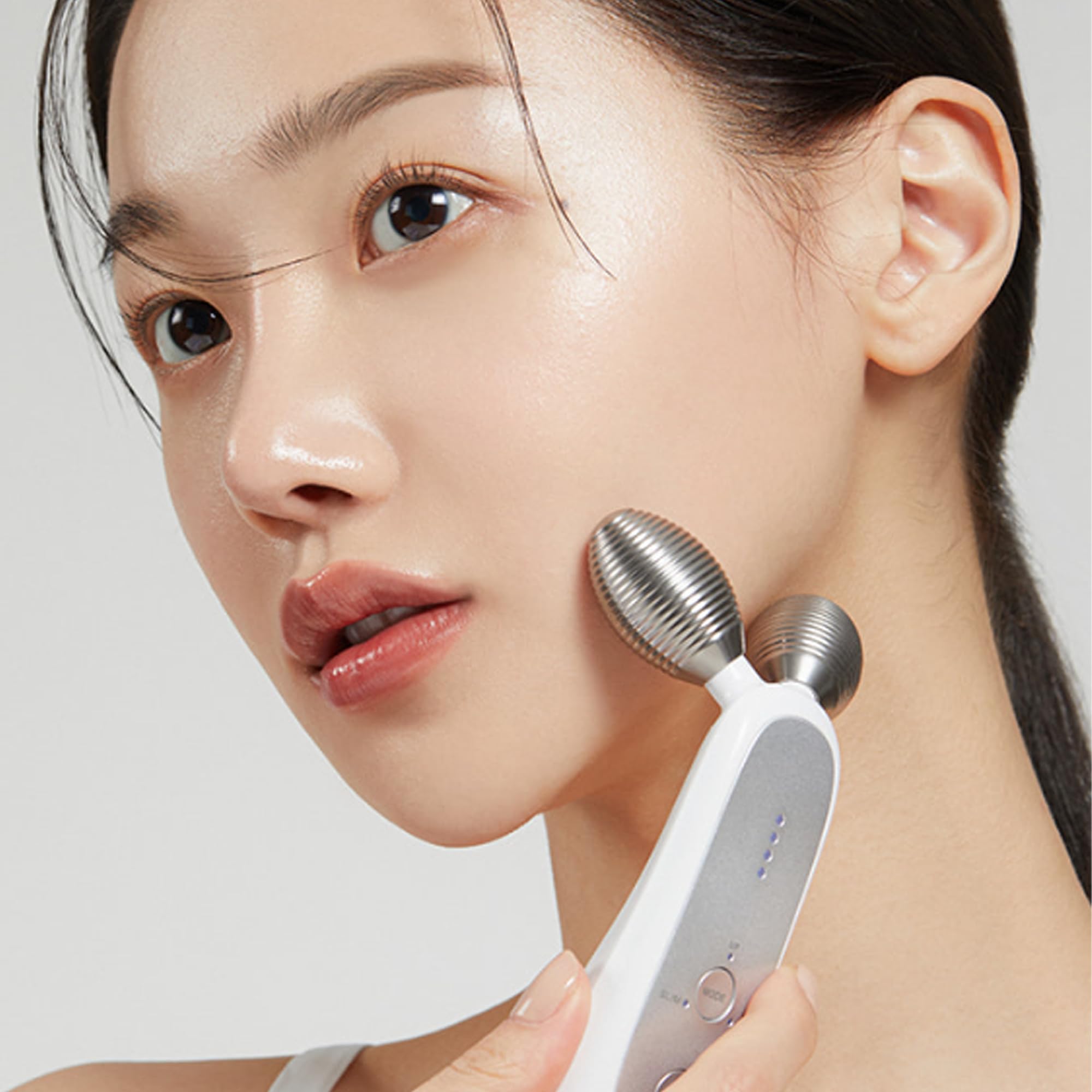 メディキューブ AGE-REMSダーマショット MEDICUBE(メディキューブ