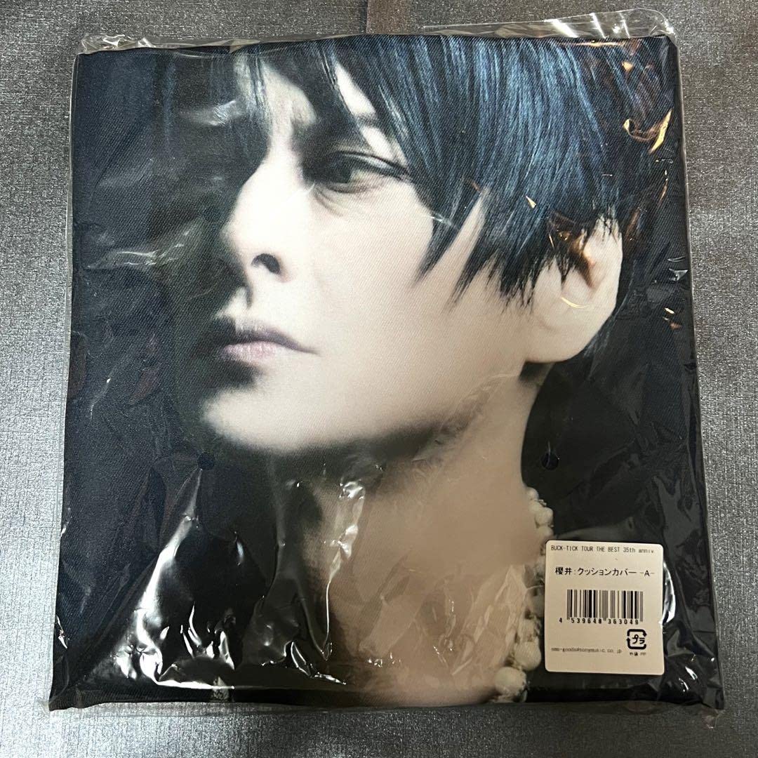 新品未開封☆BUCK-TICK櫻井敦司クッションカバー(黒) Amazon.co.jp