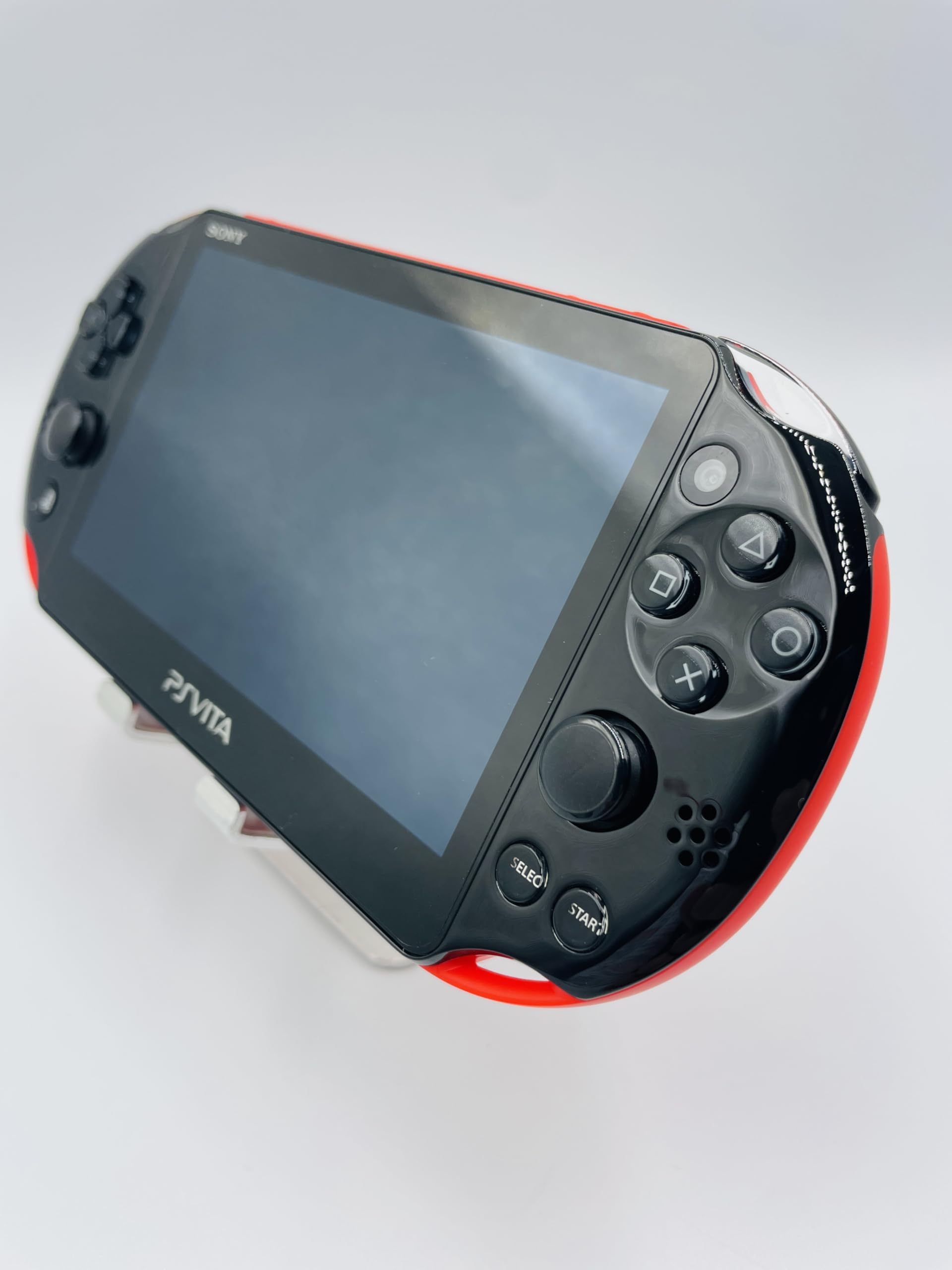 Amazon | PlayStation Vita デビューパック Wi-Fiモデル レッド