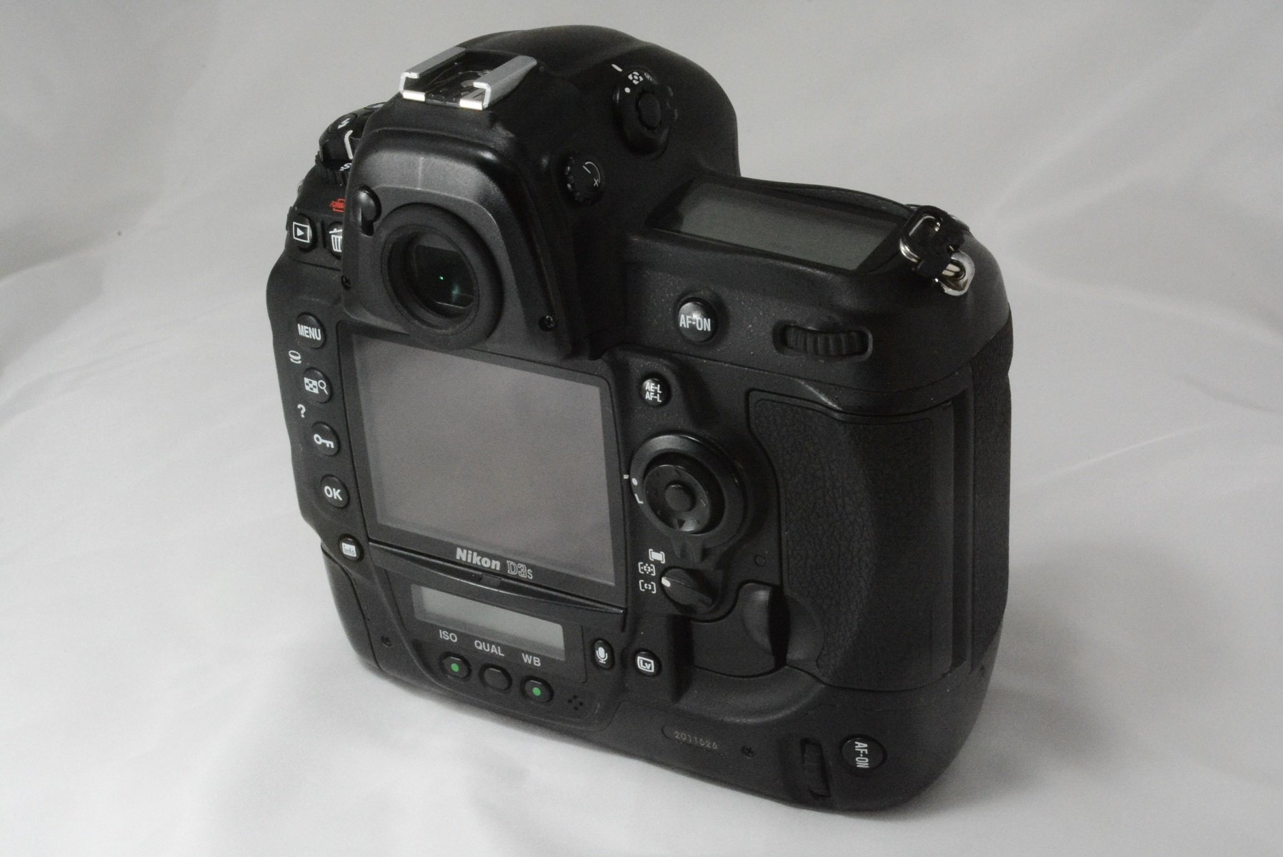 Amazon | Nikon デジタル一眼レフカメラ D3S | デジタル一眼レフ 通販