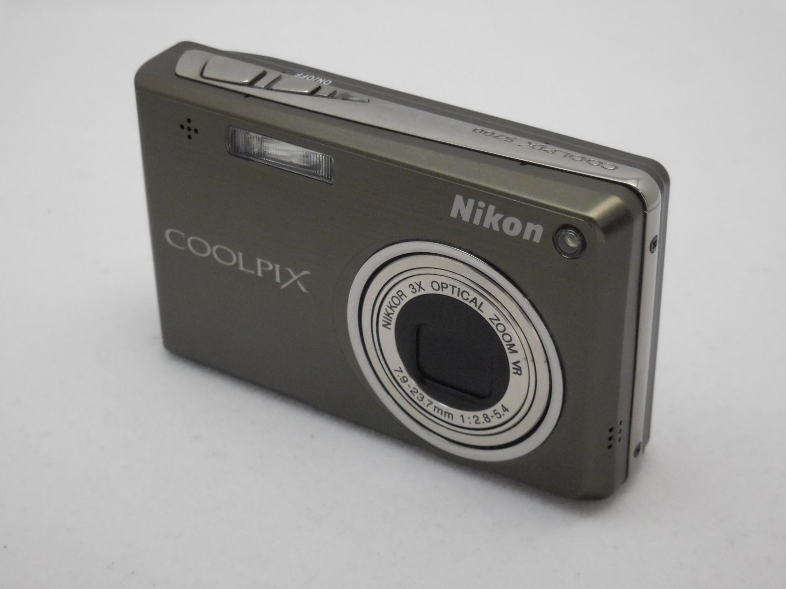 Amazon | Nikon デジタルカメラ COOLPIX (クールピクス) S700 アーバン