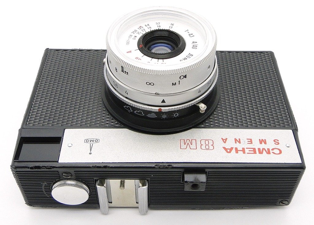 Amazon | Smena-8m ロシア ソ連 ロモグラフィー LOMO コンパクト 35mm