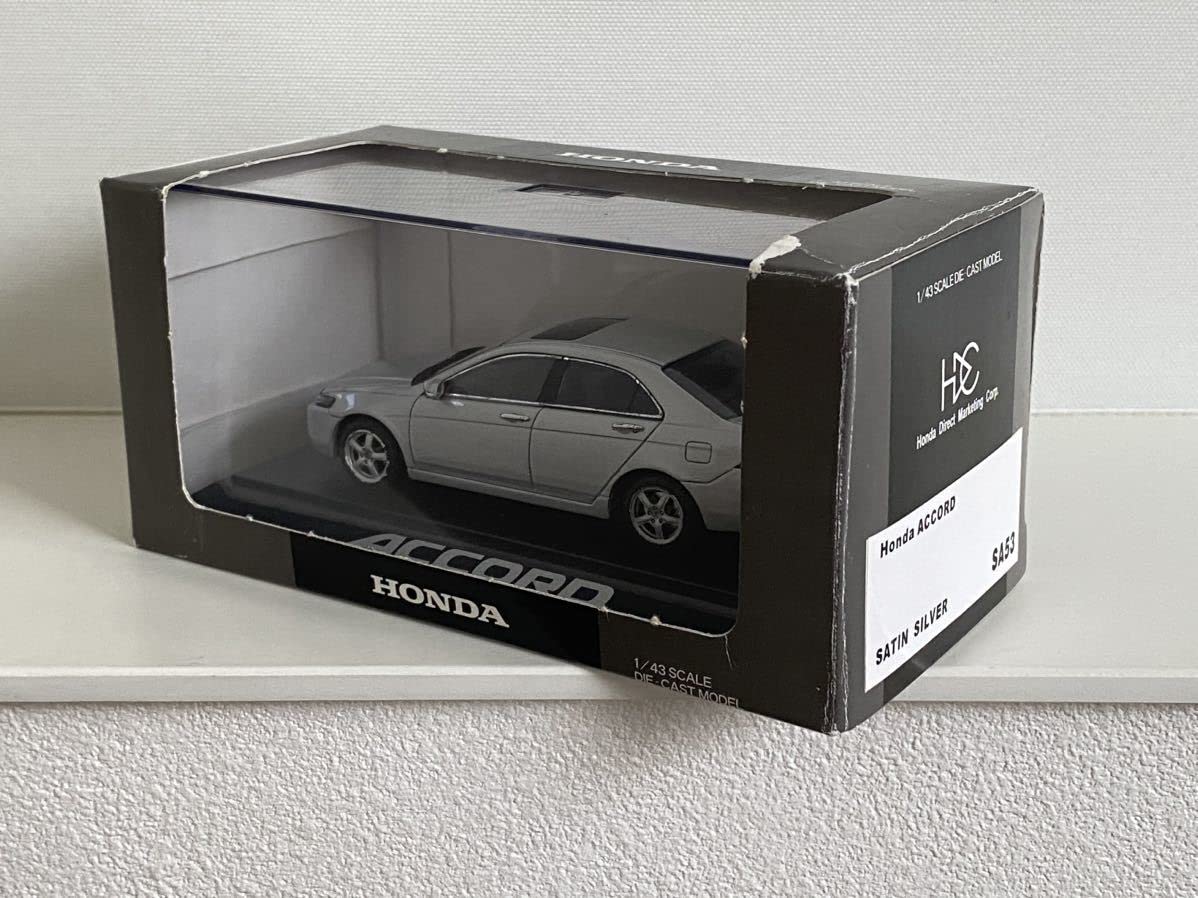 Amazon.co.jp: ホンダ アコード 1/43 サテンシルバー カラーサンプル