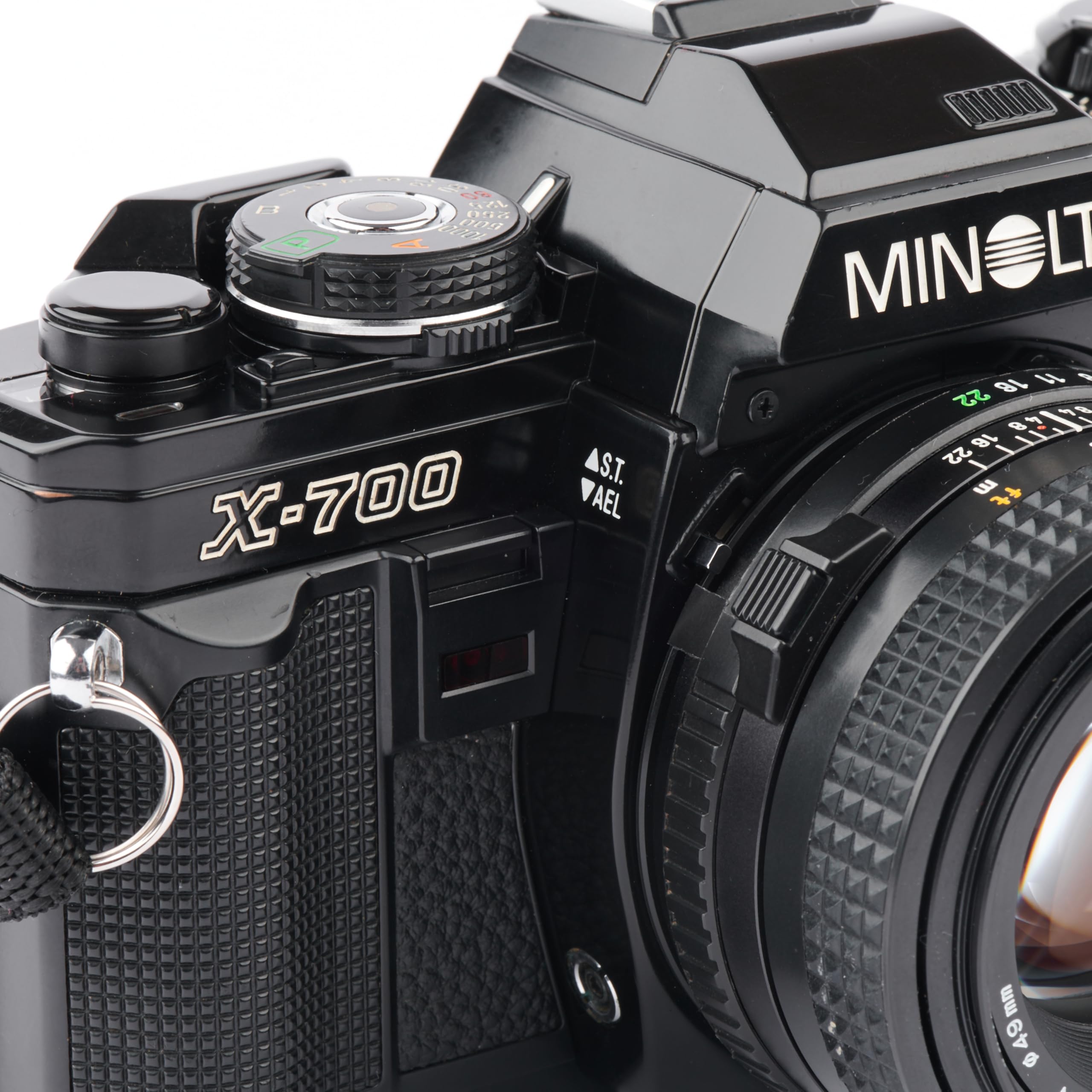 Minolta X-700 35MM SLR Film Camera with MD mount lens System