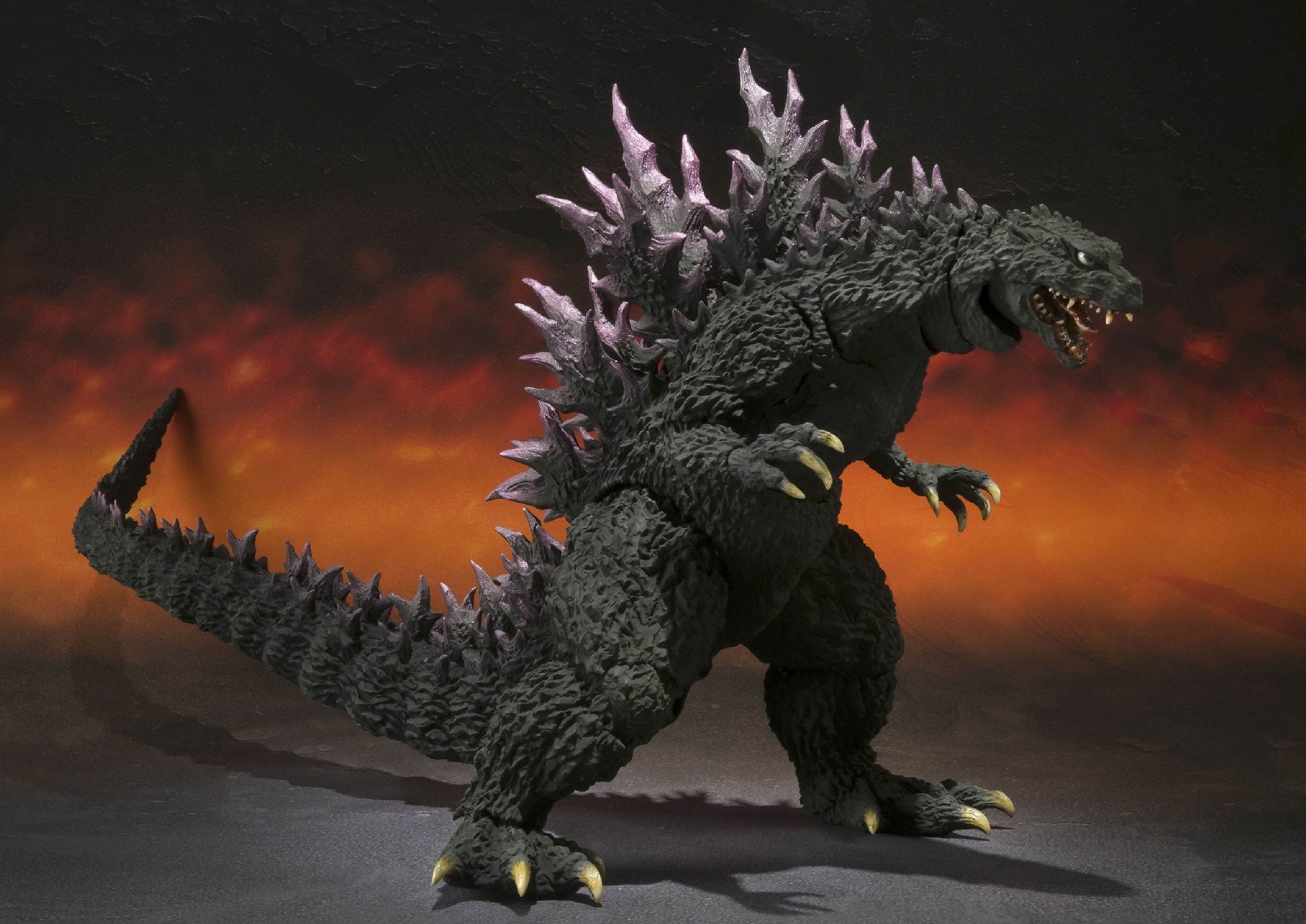 Amazon.co.jp: Tamashi Nations S.H. Monster Arts Godzilla 2000