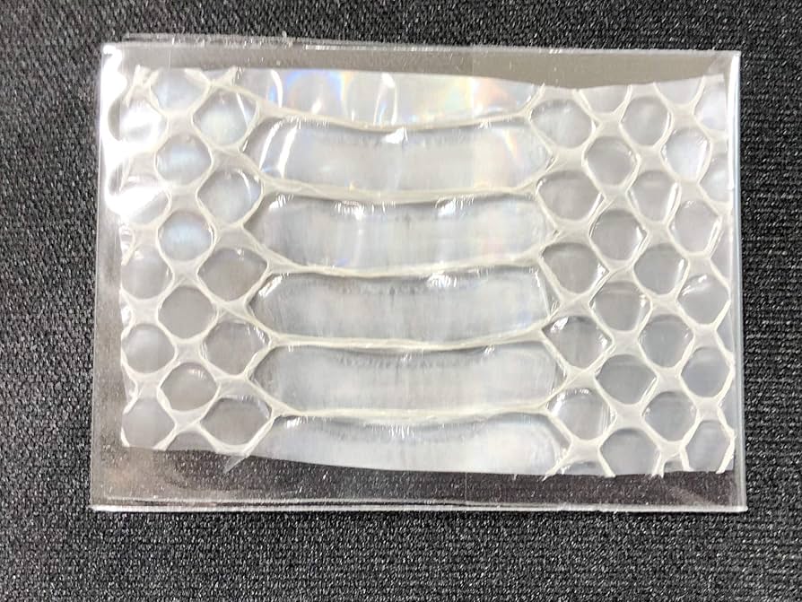 60サイズ一杯分！白ヘビの抜け殻纏め売り 白ヘビの抜け殻纏め売り 白蛇