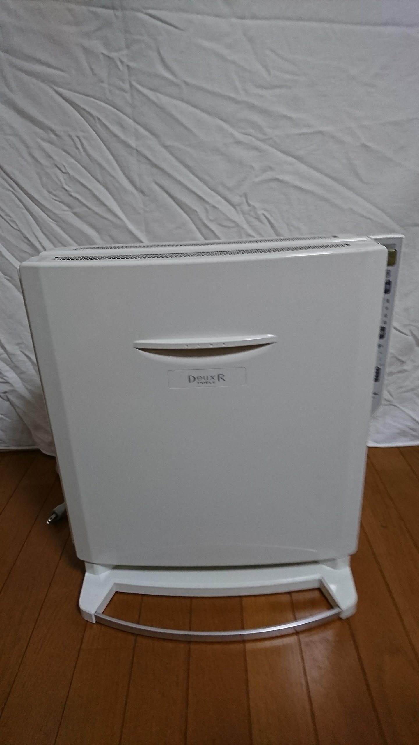 Amazon | TOYOTOMI(トヨトミ) 開閉式・遠赤外線パネルヒーター EPH120