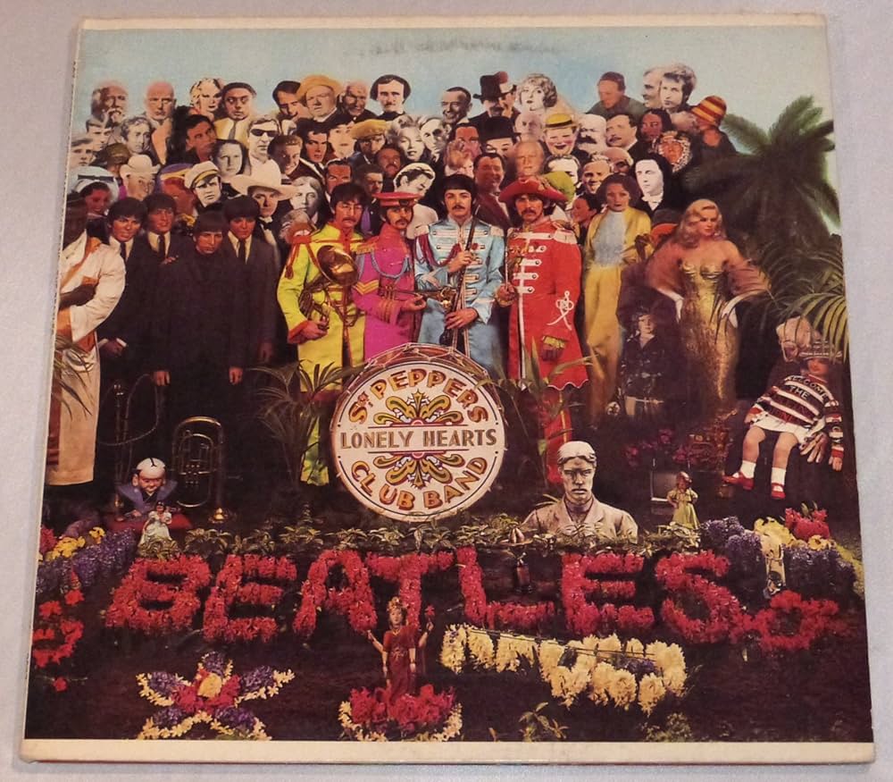 The Beatles - Sgt. Peppers Lonely Hearts Club Band (LP) - Amazon