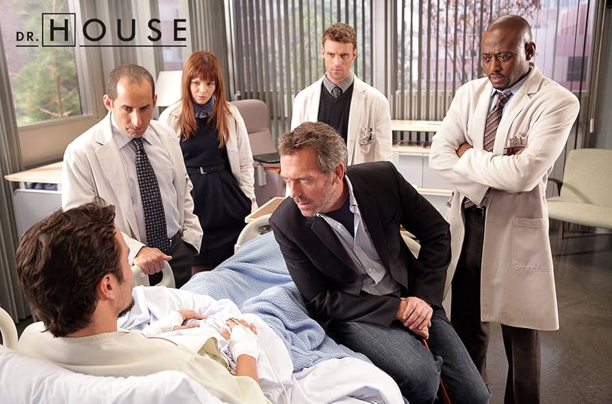 Amazon.com: House (Complete Series) - 46-DVD Box Set ( House M.D.