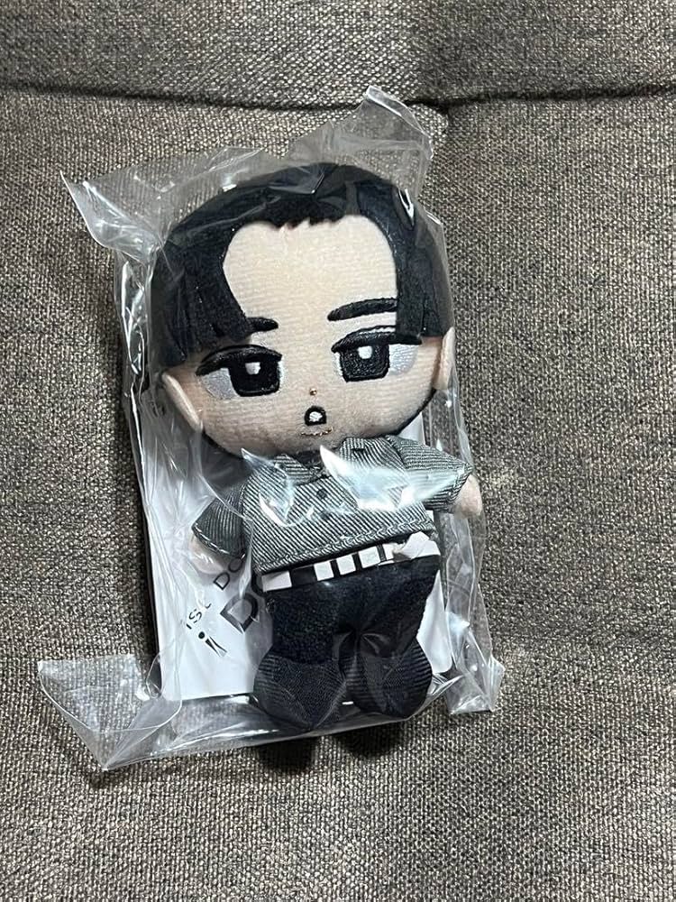 Amazon.co.jp: すのチル SnowMan 目黒蓮 めめ ぬいぐるみ idome : おもちゃ