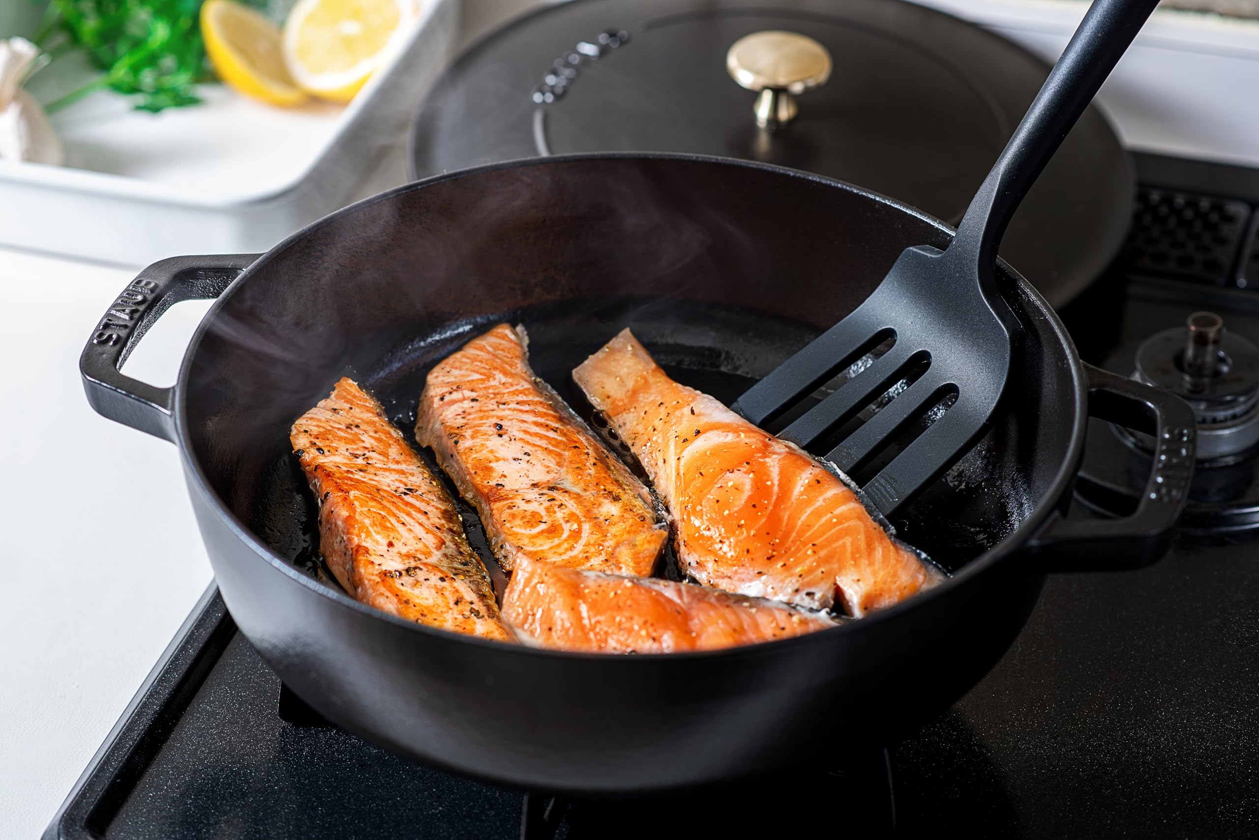 Amazon｜staub ストウブ 「 ブレイザー ソテーパン グランブルー 24cm