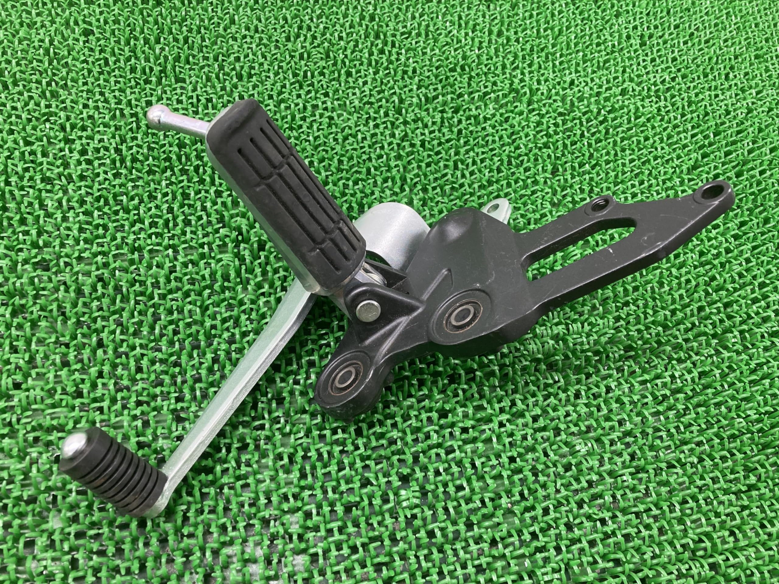 MT-07 MT-07 ステップホルダー 右 1WS ヤマハ 純正 バイク 部品 RM07J