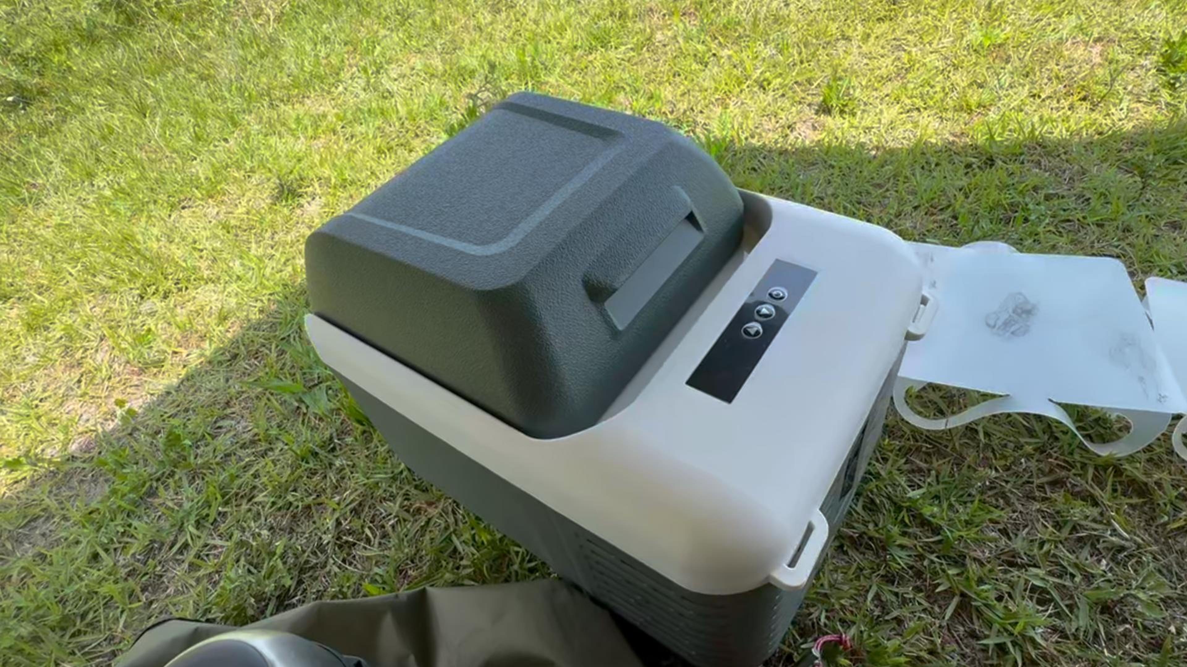 Amazon.co.jp: Alpicool 車載冷蔵庫 11L ポータブル冷蔵庫 小型 -20