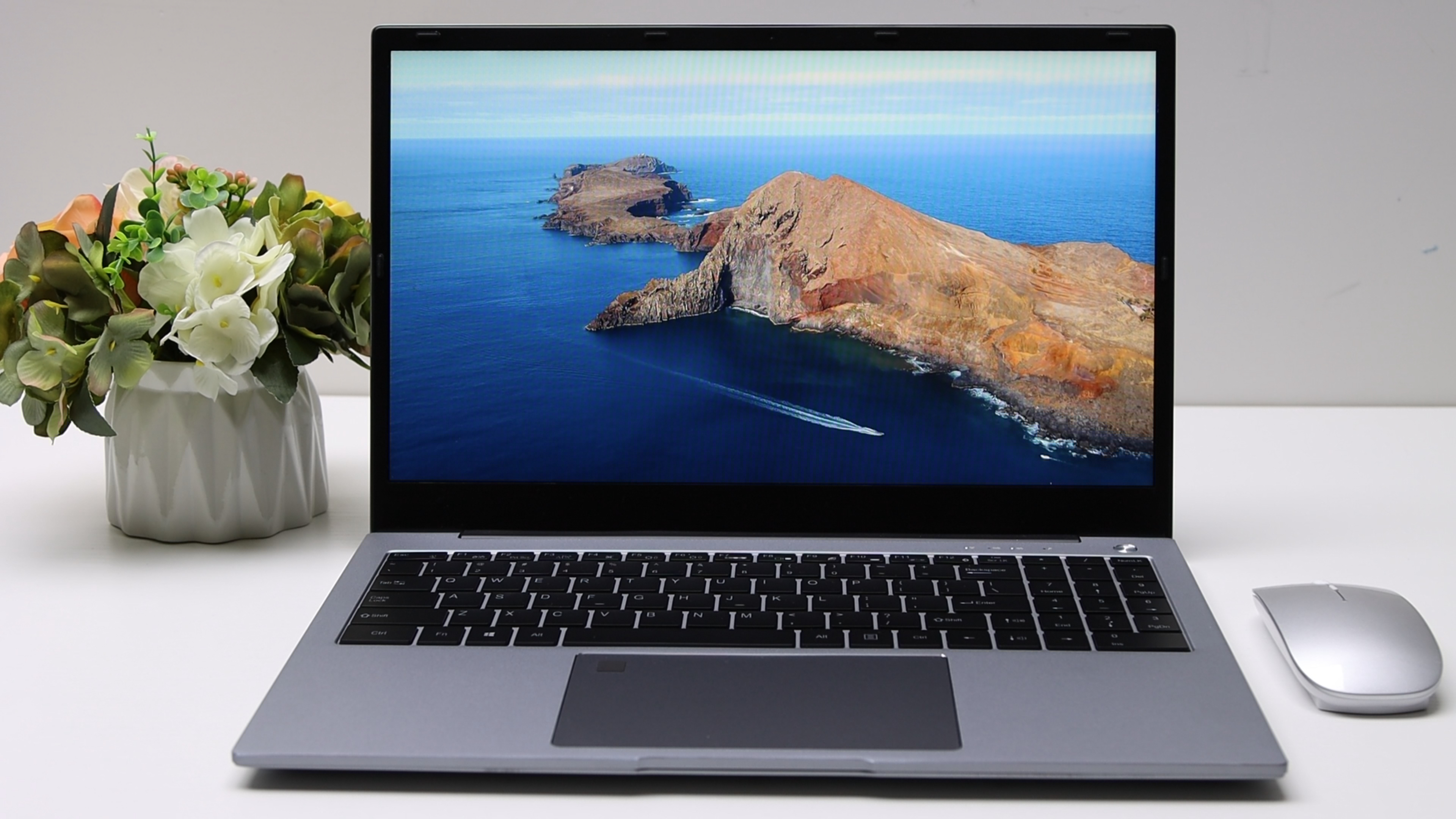 Amazon.co.jp: Core i7 第10世代 15.6インチノートパソコン/Windows 11