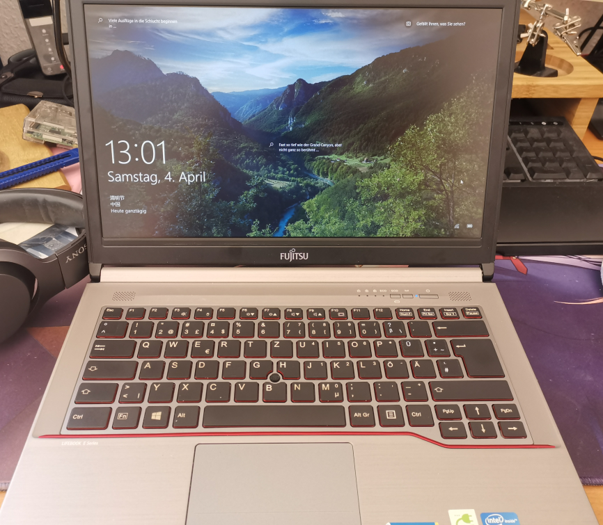 An FUJITSU Notebook LIFEBOOK A743 Core i5 4GB 新品SSD240GB DVD-ROM