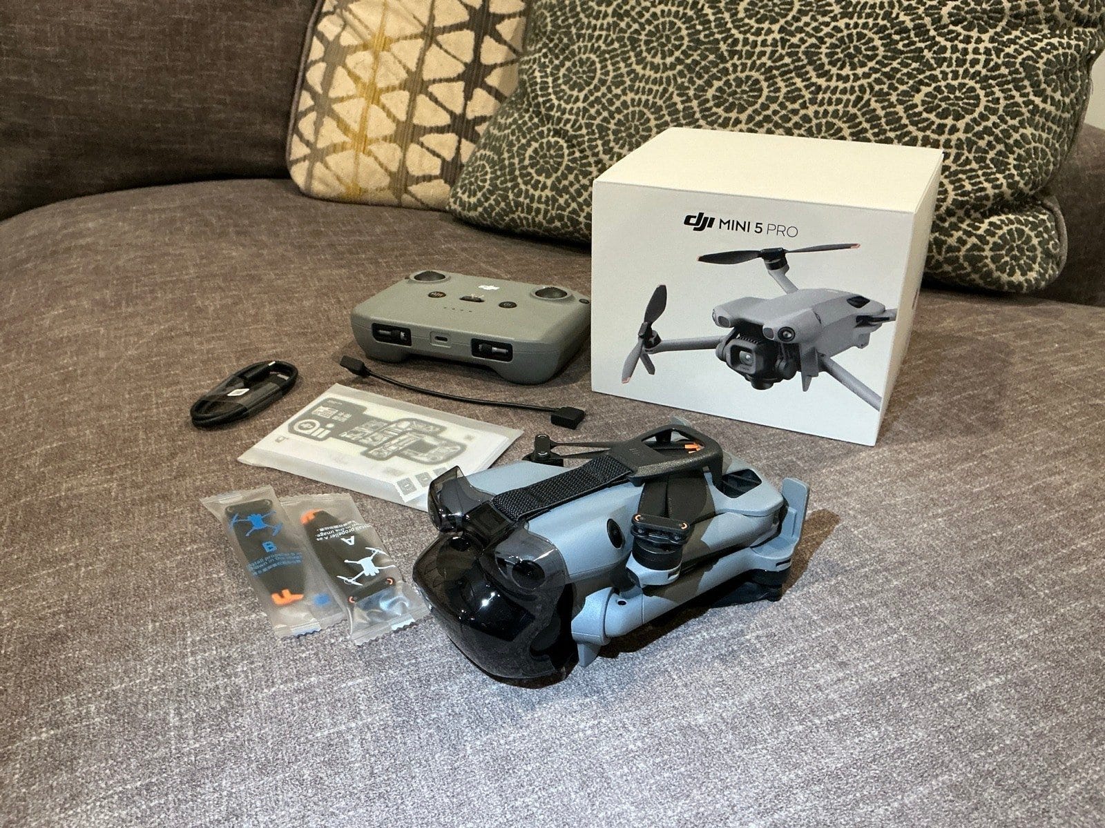 DJI Mini 5 Pro Ships Fast From Amazon While UPS Destroys Packages