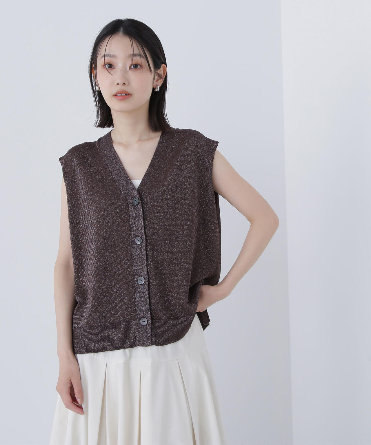 スパークVネックニットベスト | NATURAL BEAUTY BASIC（ナチュラル