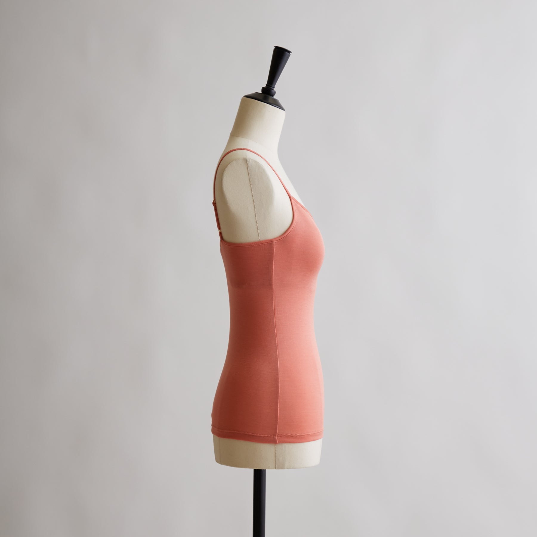 シルク100%キャミソール, カップ付き, 2023AWモデル, コーラル