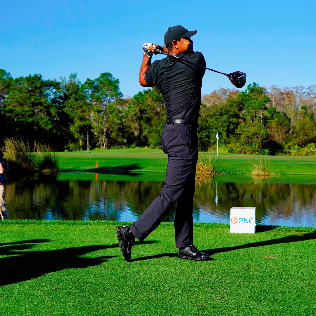 帰ってきたタイガー・ウッズの最新スウィング連続写真!「クラブに仕事