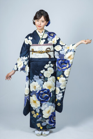 振袖専門店えどしるふ加古川店の振袖 /青色/紫色/レトロ/花柄/ 紺振袖_