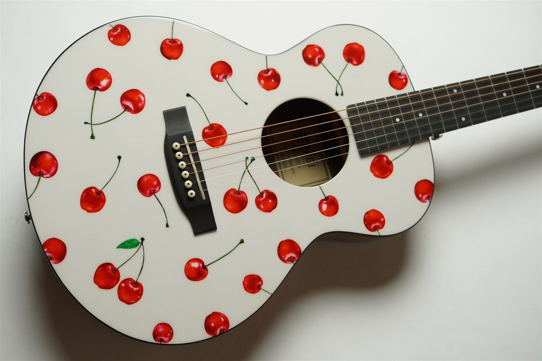 DISCONTINUED] cherry mini Ivory | DISCONTINUED | NAGI GUITARS