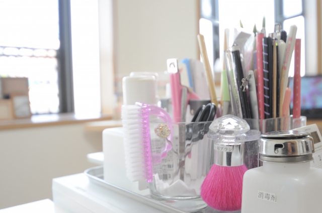 ネイル検定おすすめアイテム集！合格に必須？ポリッシュメーカーは