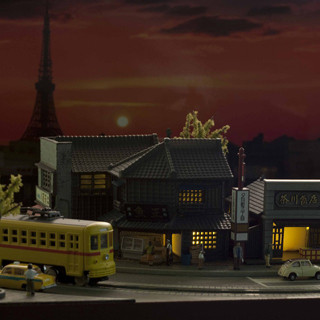 ALWAYS 三丁目の夕日』の街を走る6086号 - 都電100周年記念ジオラマ