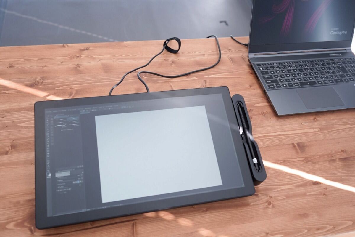 ワコムから液タブWacom Cintiq Proの17インチと22インチ - 人気