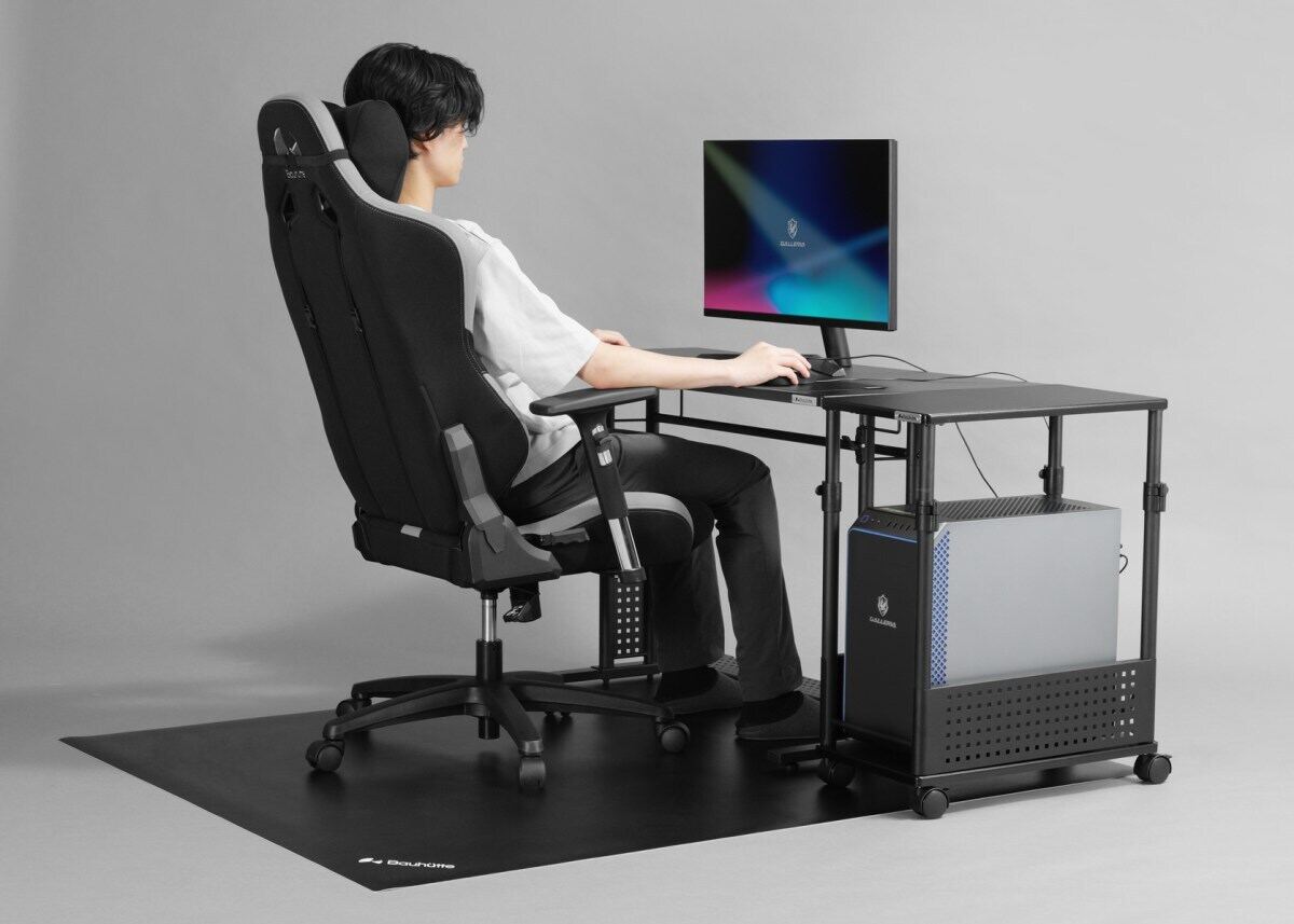 Bauhutte、昇降式天板でデスクの作業面積を拡張できる「ミドルタワーPC