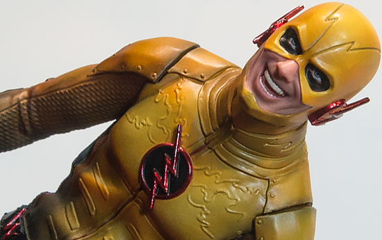 Photo Album] Kotobukiya Photoshoot ARTFX+ Reverse Flash 