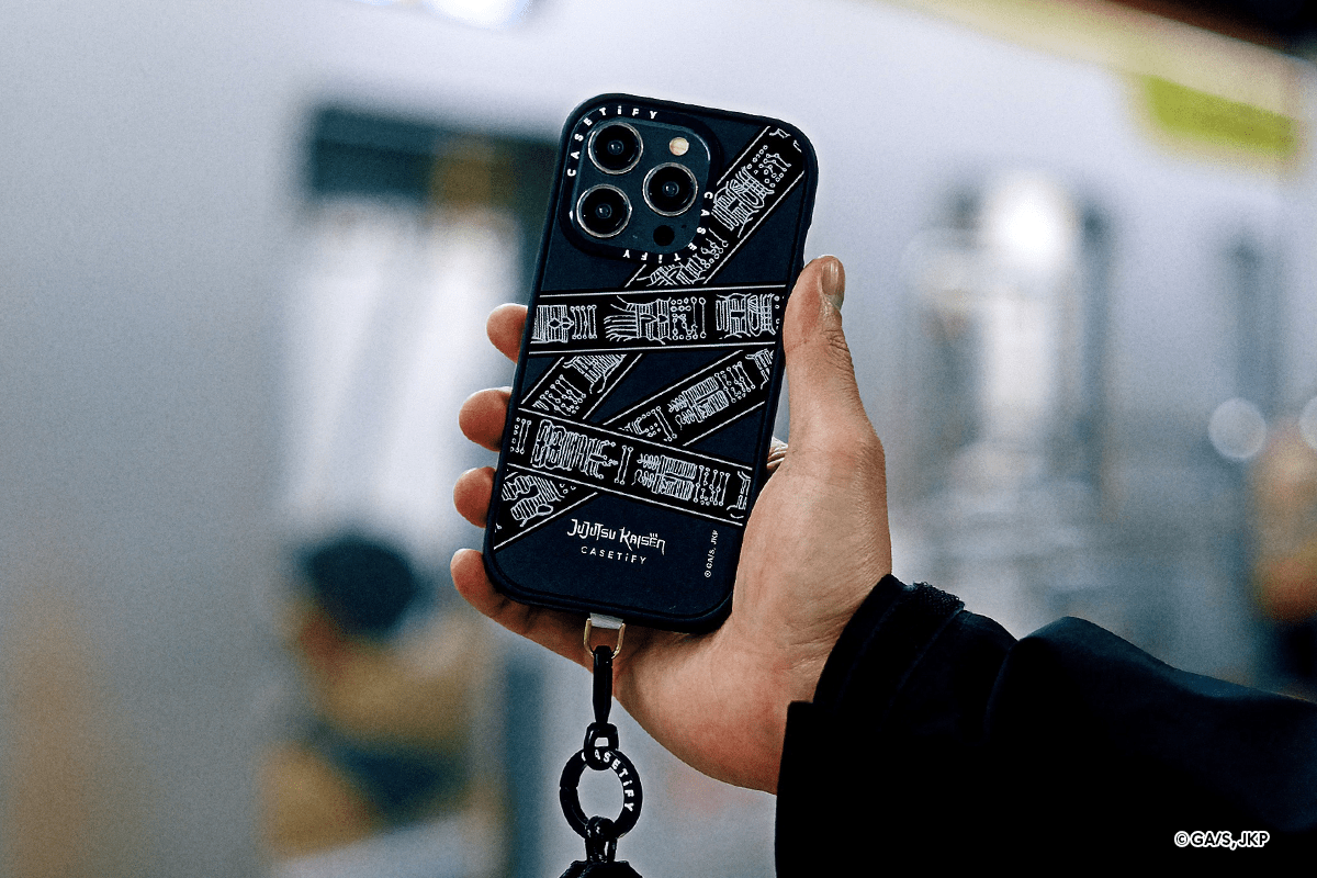 呪術廻戦』より「獄門疆」のAirPods Proケースが発売決定