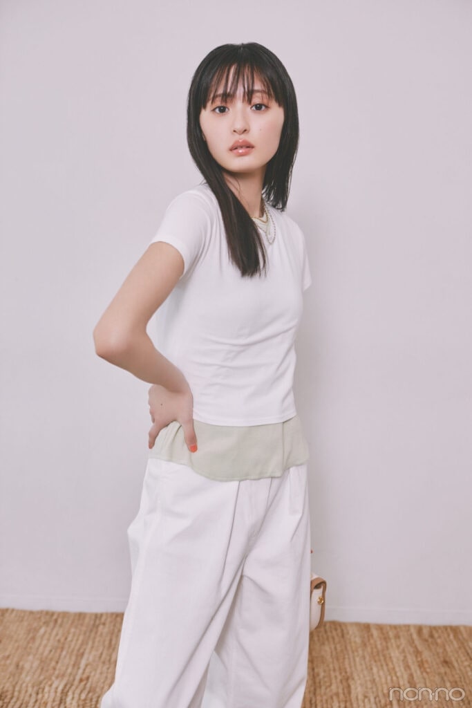 遠藤さくら】6月29日は「バックストラップTシャツ」【毎日更新・さく