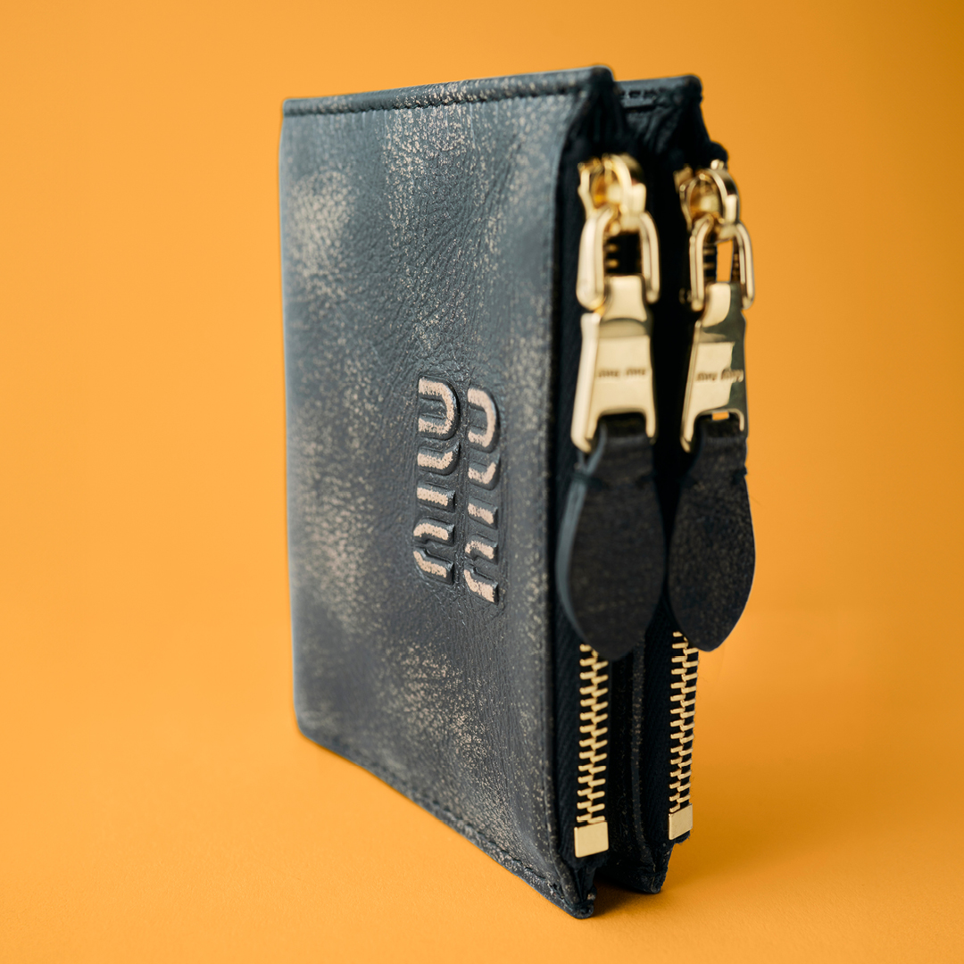 年内最後の最強開運日に向けて！ ホリデーシーズンを彩る「Miu Miu