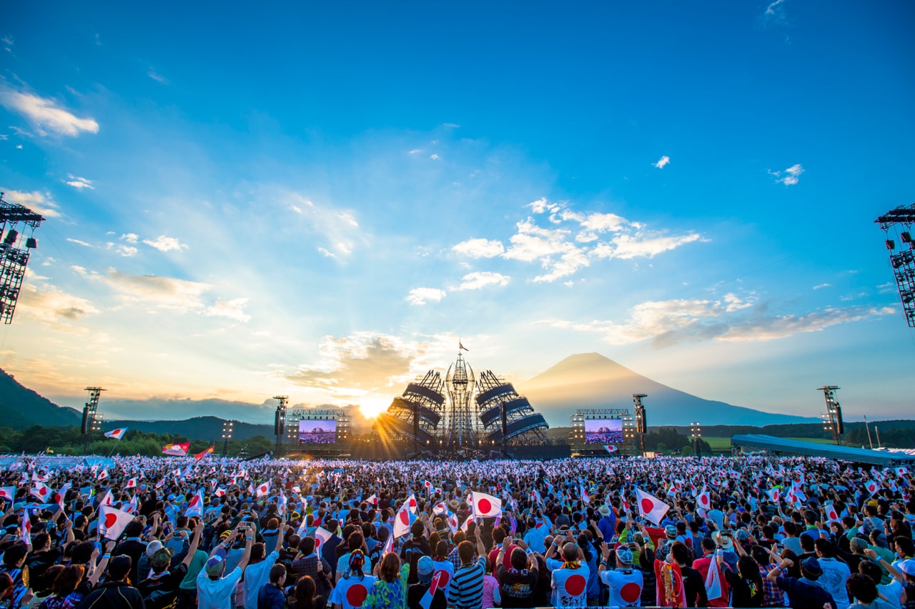 長渕剛「富士山麓ALL NIGHT LIVE 2015」ジャケット [画像ギャラリー 2