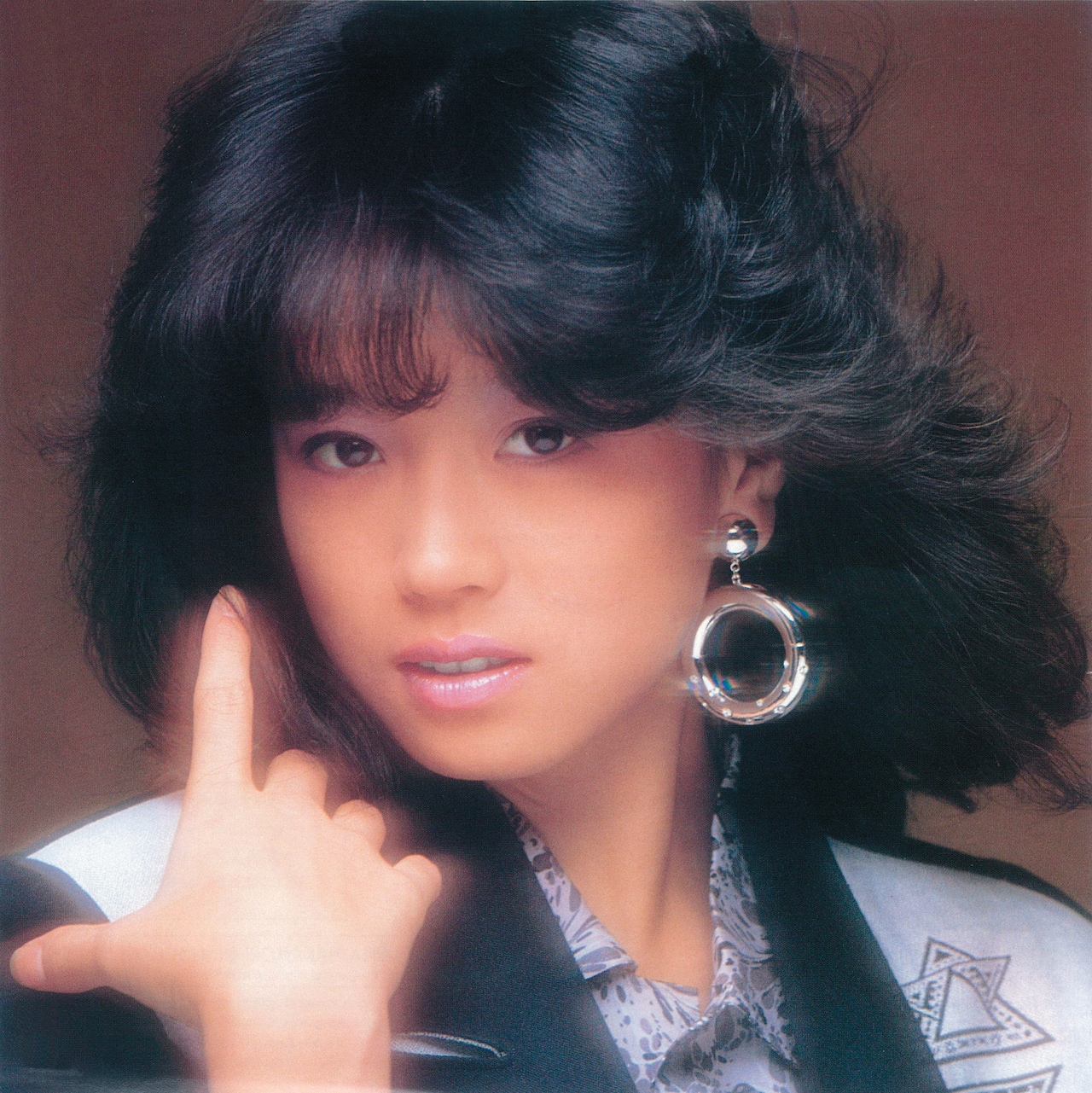 中森明菜のベスト盤、デビュー42周年記念日に復刻 - 音楽ナタリー