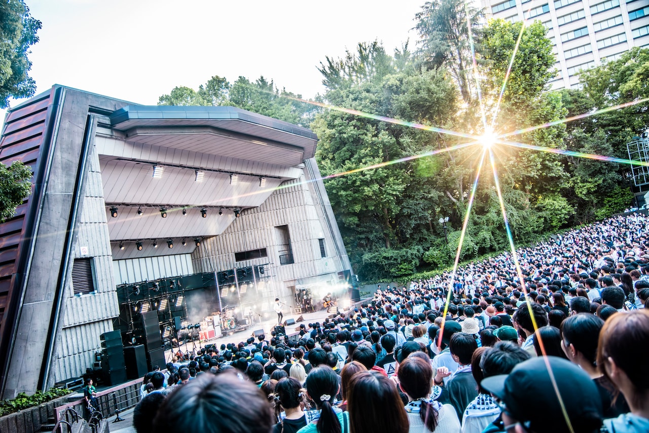 UNISON SQUARE GARDENのライブの様子。（撮影：タカギユウスケ） [画像