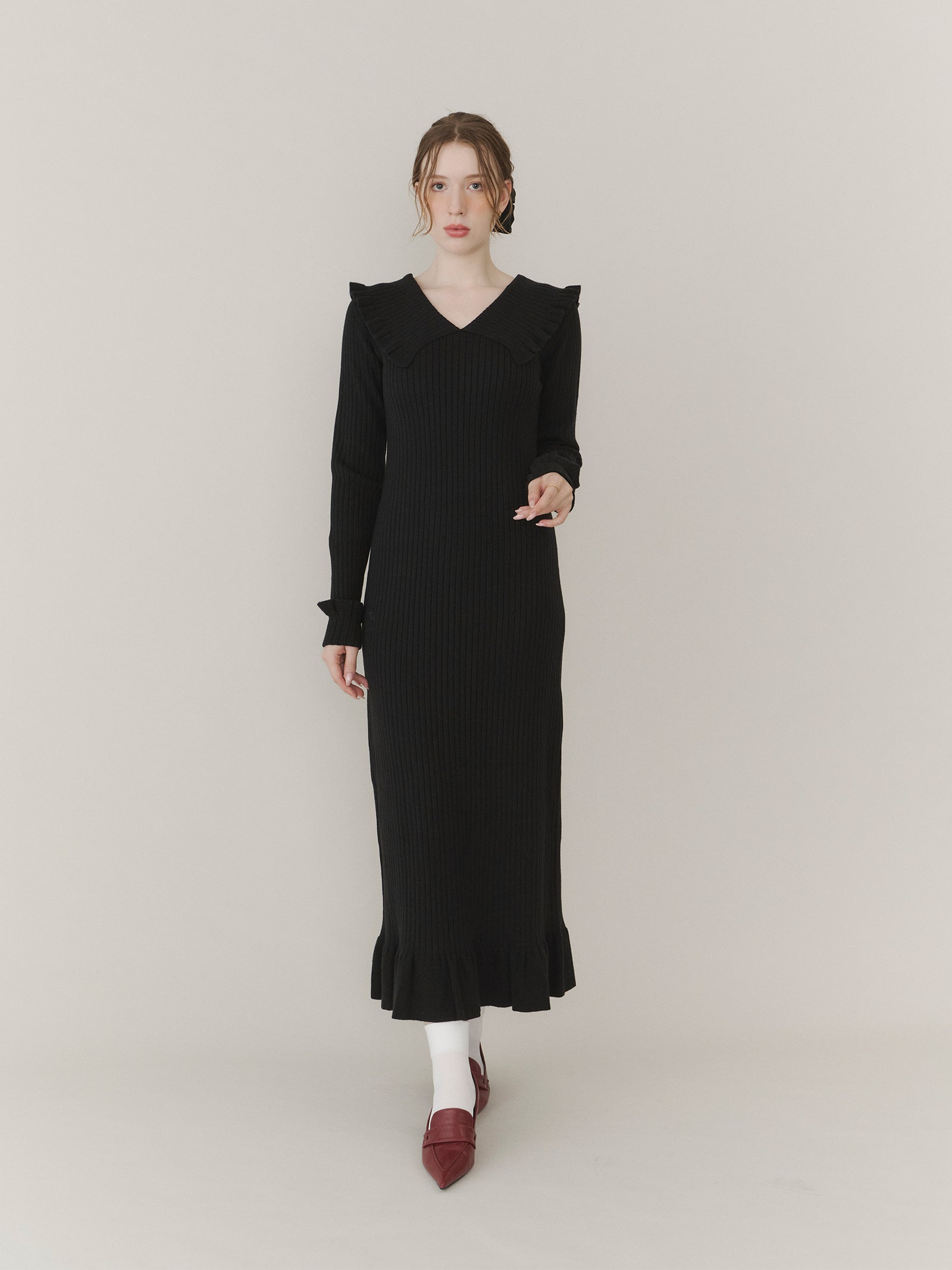 フリルリブニットワンピース