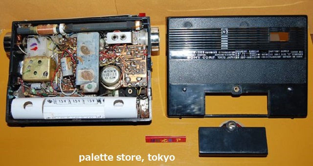 ソニー・TFM-110D FM/SW/MW 3 BAND RADIO 1966年日本製・純正革ケース